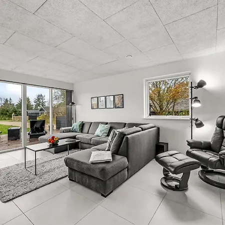 Elisaveta - 400m To The Fjord By Interhome *