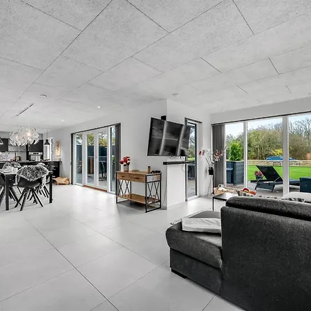 Elisaveta - 400m To The Fjord By Interhome Feriehus